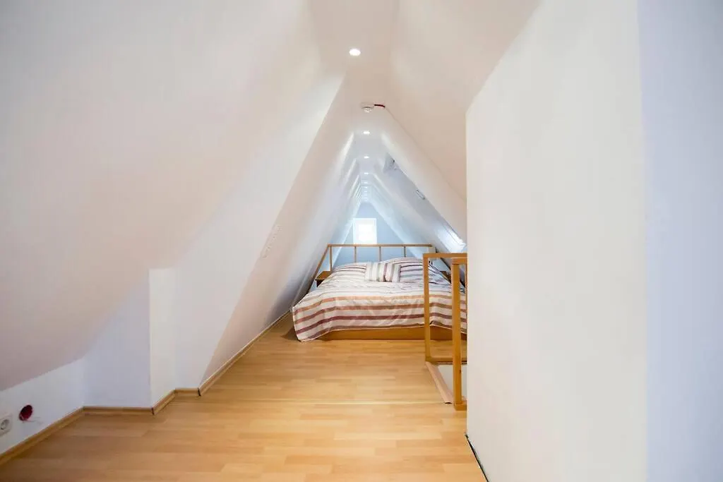 Maisonette Wohnung Bolkerstrasse In Duesseldorf 0*, Dusseldorf