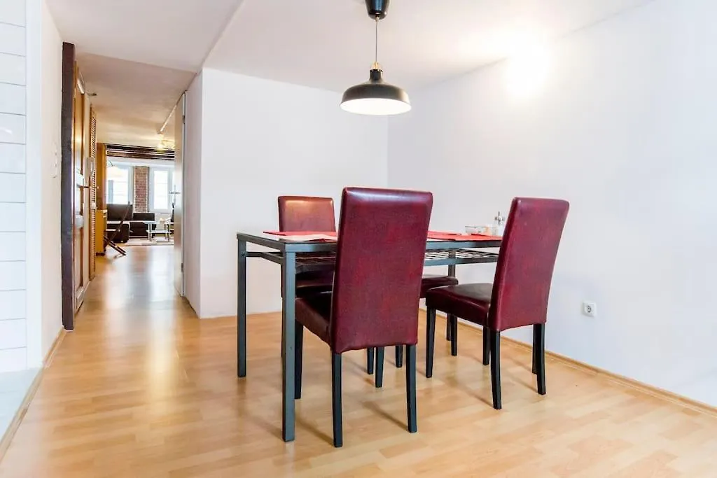 Maisonette Wohnung Bolkerstrasse In Duesseldorf Germany